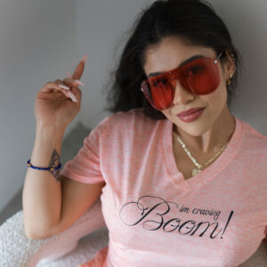 VNeckModelShoot01