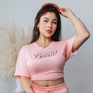 VNeckModelShoot05
